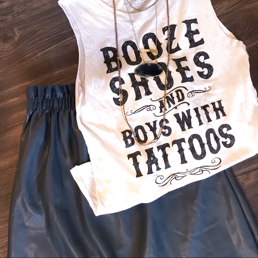 Graphic Tank
